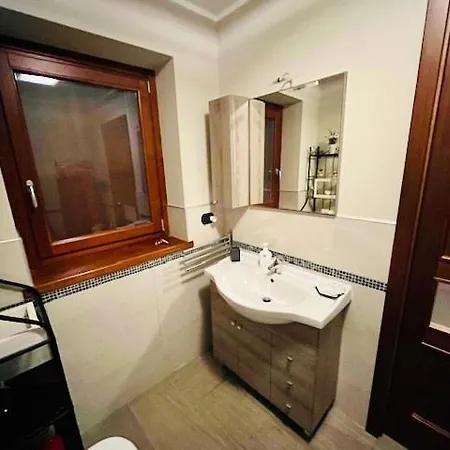 Incantevole Con Giardino - Garage Privato E Free Wifi Apartament