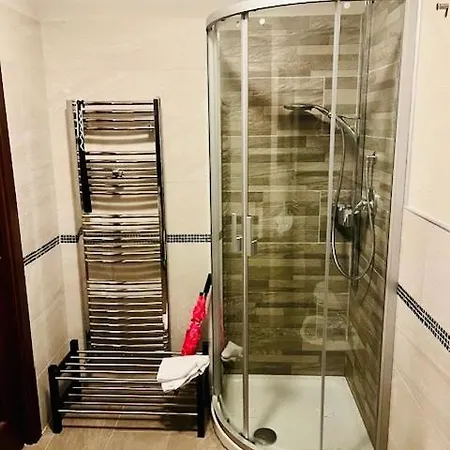 Apartment Incantevole Con Giardino - Garage Privato E Free Wifi *