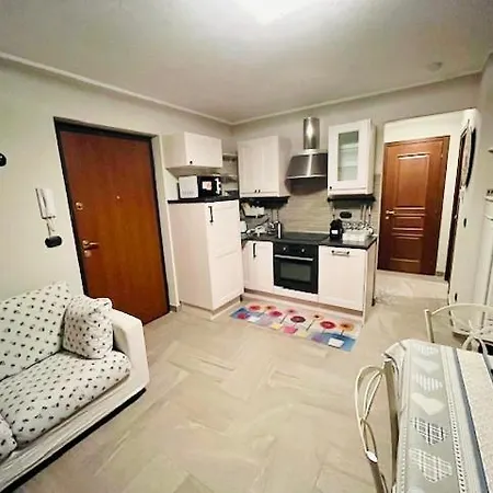 Apartament Incantevole Con Giardino - Garage Privato E Free Wifi *
