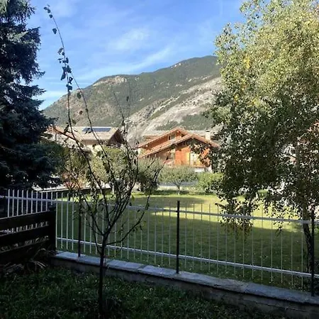 Incantevole Con Giardino - Garage Privato E Free Wifi Appartamento